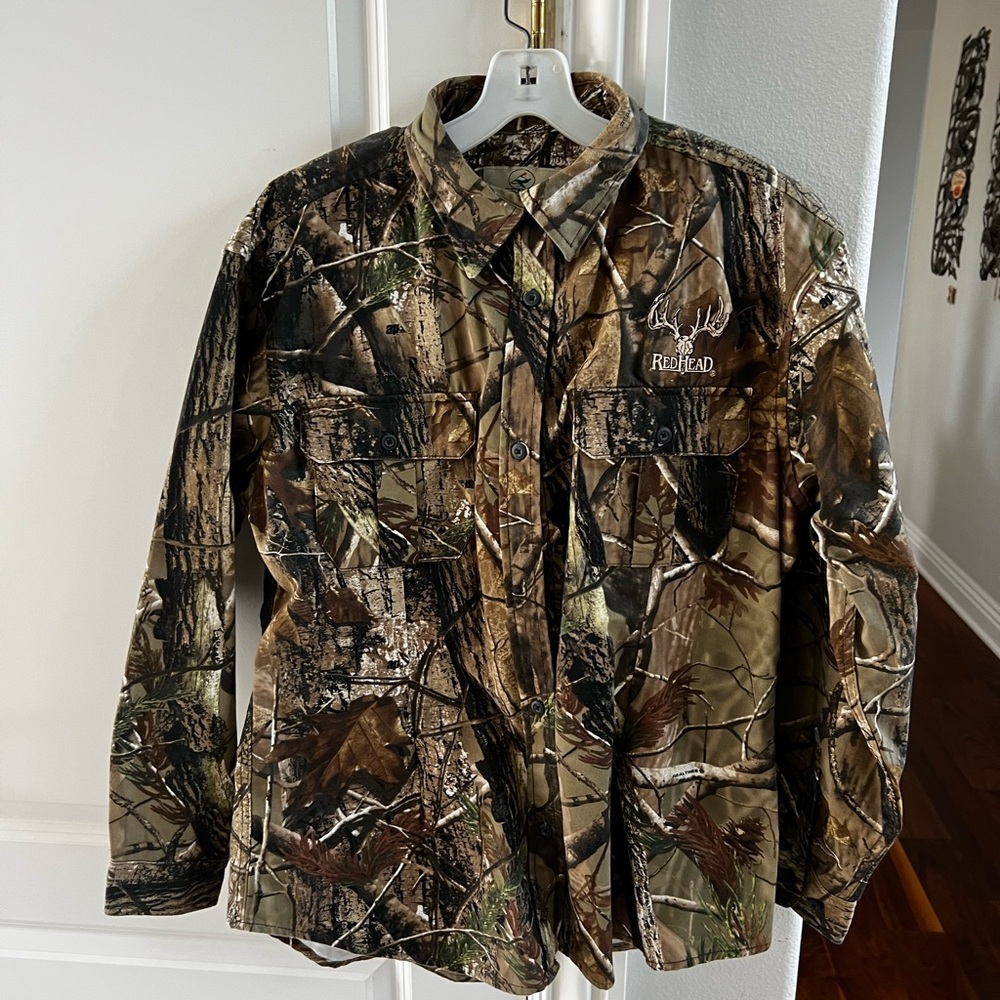 CLEARANCE Women’s Large RedHead Button Down Camo Hunting Over Shirt